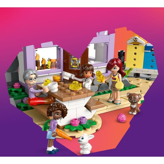 LEGO® Friends Beekeepers' House and Flower Garden (42669) image 5