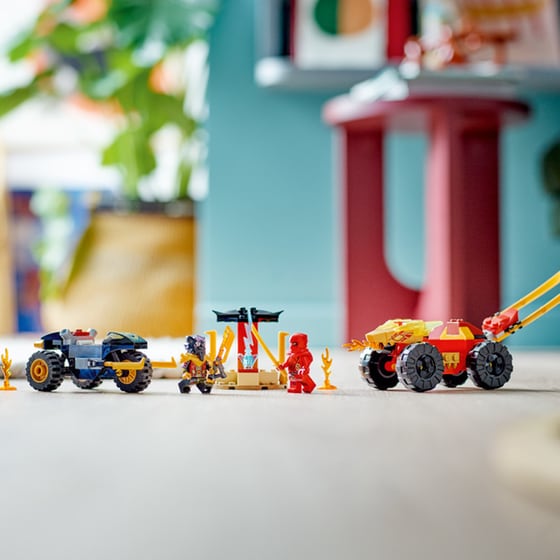 LEGO® Ninjago Kai and Ras's Car and Bike Battle (71789) image 6