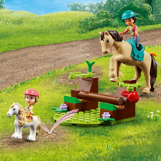 LEGO® Friends Horse and Pony Trailer (42634) image 9