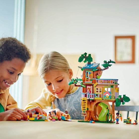 LEGO® Friends Friendship Tree House Hangout (42652) image 10