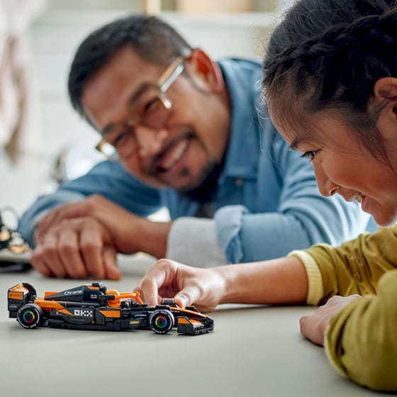 LEGO® Speed Champions McLaren F1® Team MCL38 (77251) image 7