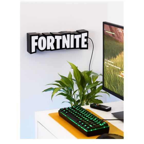 LIGHT PALADONE FORTNITE LOGO image 1