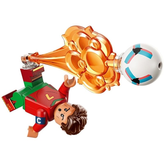LEGO® Edition Football Cristiano Ronaldo (43012) image 3