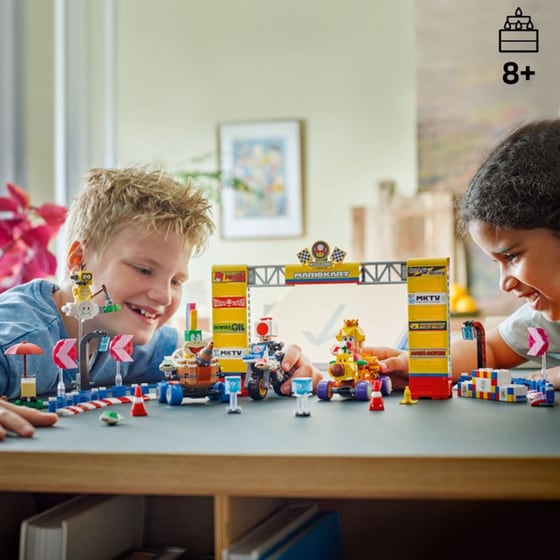 LEGO® Super Mario™ Mario Kart™ – Baby Peach & Grand Prix Set (72036) image 10