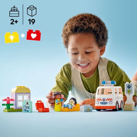 LEGO® Duplo Ambulance & Driver (10447) image 4