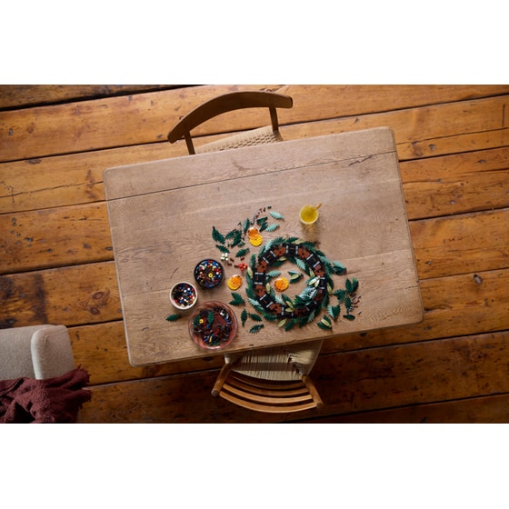 LEGO® Botanicals Wreath (10340) image 4