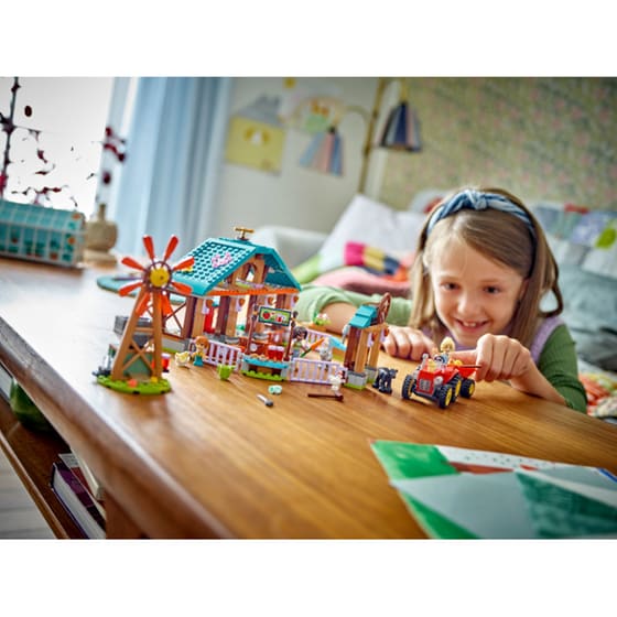 LEGO® Friends Farm Animal Sanctuary (42617) image 7