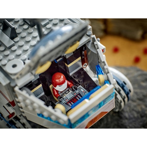 LEGO® Star Wars™ Republic Juggernaut (75413) image 6