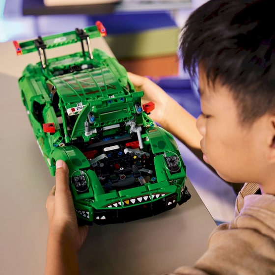LEGO® Technic Αγωνιστικό Αυτοκίνητο Porsche 911 GT3 R REXY AO Racing (42224) image 3