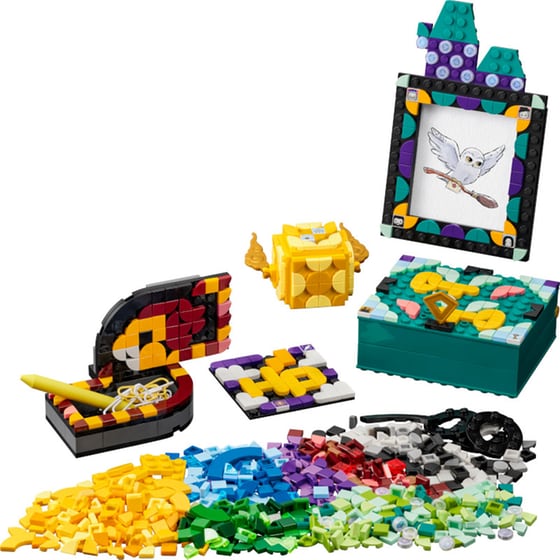 LEGO® Dots Hogwarts™ Desktop Kit (41811) image 4