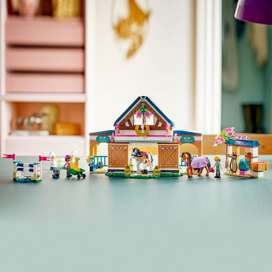 LEGO® Friends Horse Stable and Riding Academy (42688) image 6