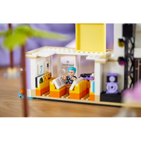 LEGO® Ideas BTS Dynamite (21339) image 6