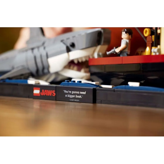 LEGO® Ideas Jaws (21350) image 7