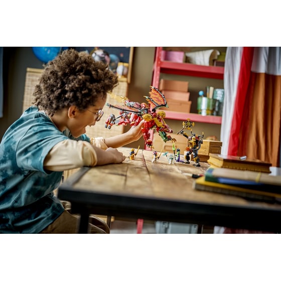 LEGO® Wyldfyre's Transforming Dragon Mech (71868) image 13
