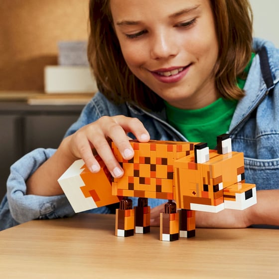 LEGO® Minecraft® The Fox (21588) image 5