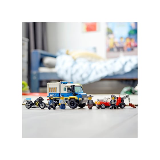 LEGO® City Police Prisoner Transport (60276) image 4