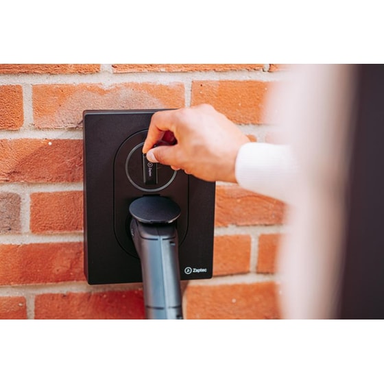 Επιτοίχιος Φορτιστής Αυτοκινήτου Zaptec Go 22 kW - Μαύρο image 1