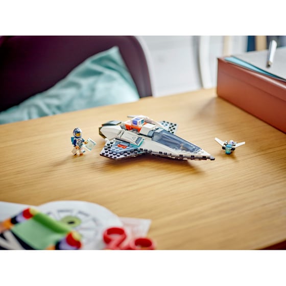 LEGO® City Interstellar Spaceship (60430) image 9