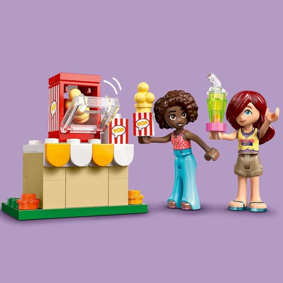 LEGO® Friends Friendship Movie Night (42642) image 6