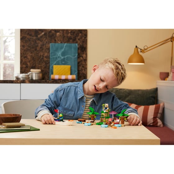 LEGO® Animal Crossing Kapp'n's Island Boat Tour (77048) image 3
