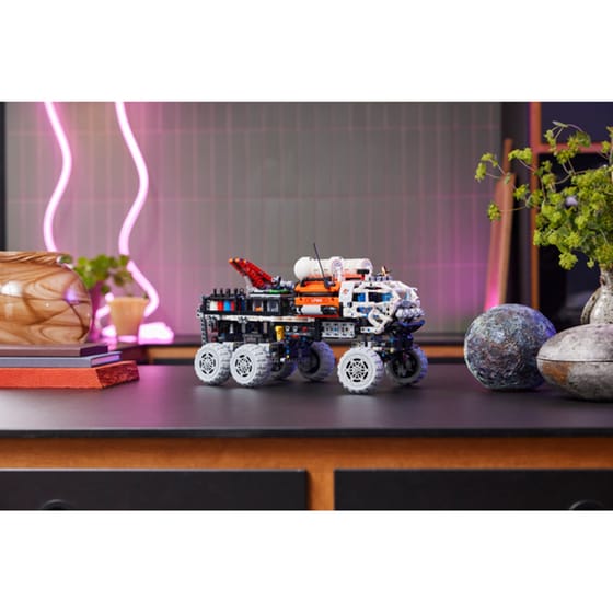 LEGO® Technic Space Mars Crew Exploration Rover (42180) image 3