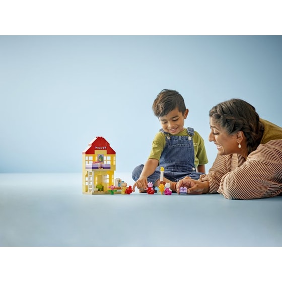 LEGO® Duplo Peppa Pig Birthday House (10433) image 4