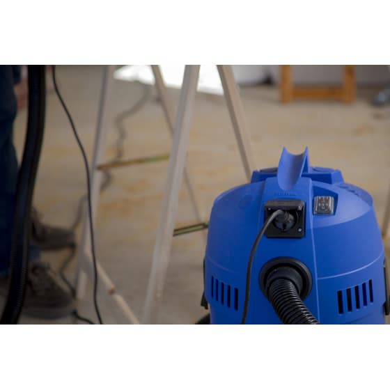 NILFISK BUDDY II 18 T EU 1200 W με Κάδο 18 L Μπλε Ηλεκτρική Σκούπα image 5