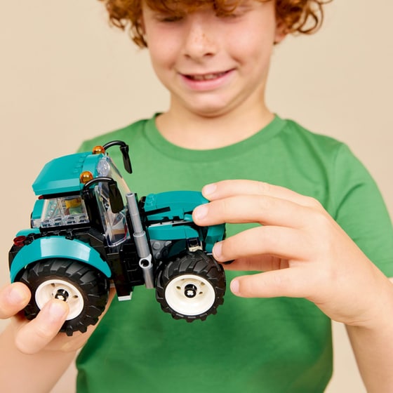 LEGO® City Tractor (60498) image 5
