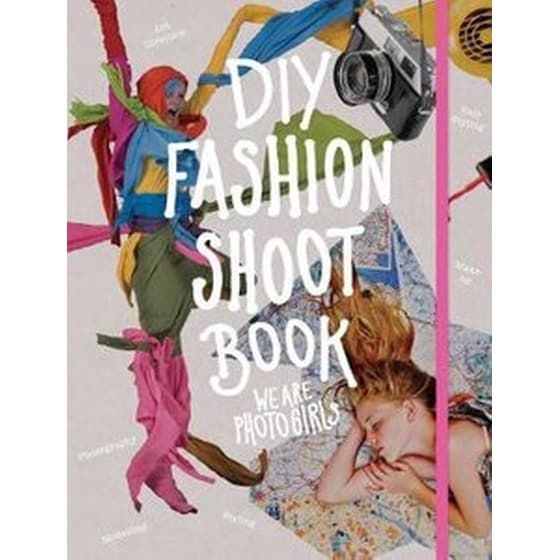 DIY Fashion Shoot Book image 0
