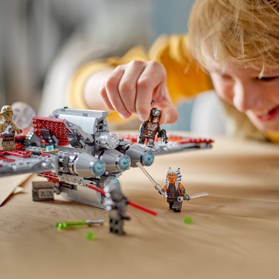 LEGO® Star Wars Ahsoka Tano's T-6 Jedi Shuttle (75362) image 2