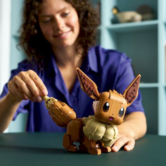 LEGO® Pokémon™ Eevee (72151) image 1