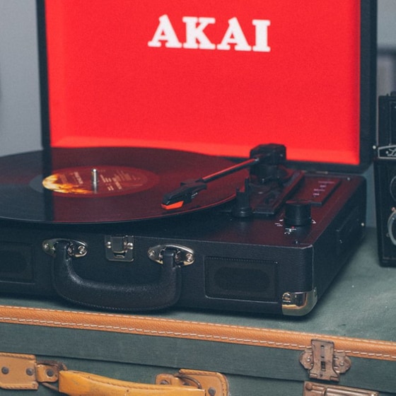 Πικάπ Akai ATT-E10 Με Ενσωματωμένα Ηχεία - Μαύρο image 27