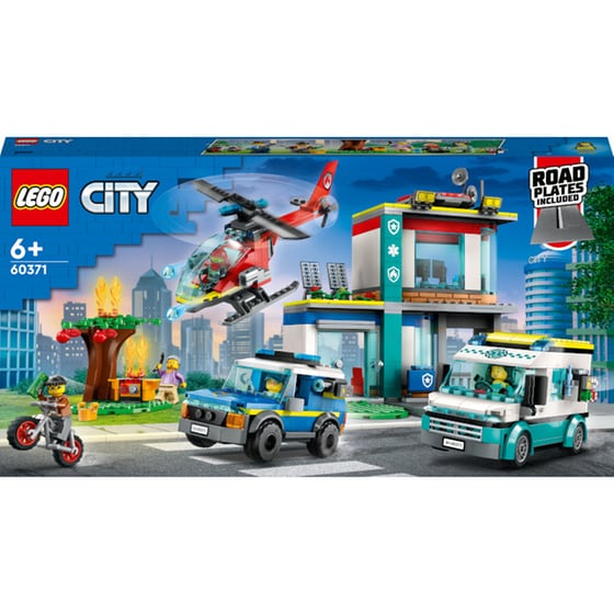 LEGO® City Police Emergency Vehicles HQ (60371) image 1