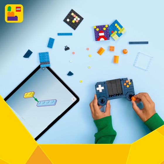 LEGO® Creator 3 σε 1 Ρετρό Κονσόλα Βιντεοπαιχνιδιών (31380) image 7