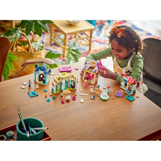 LEGO® Disney Princess Market Adventure (43246) image 8