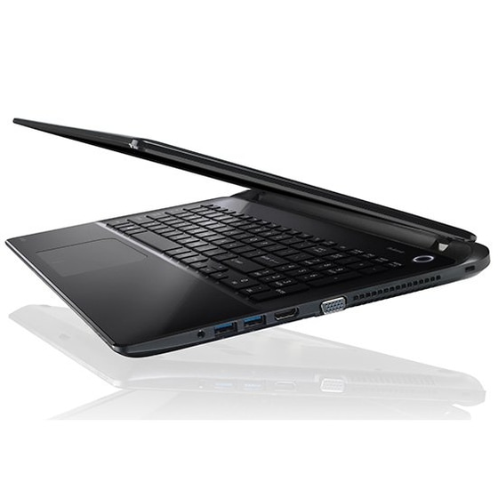 Laptop Toshiba Satellite 15.6" (i3-4005U/4GB/ 750GB/R5 M230) L50B11H image 2
