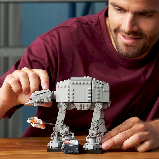 LEGO® Star Wars AT-AT™ (75440) image 5