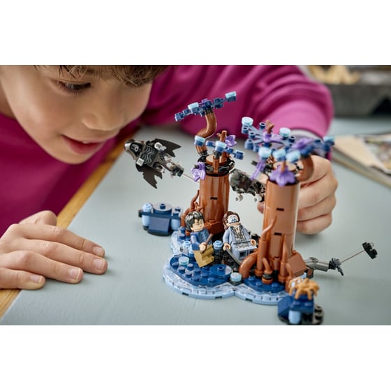 LEGO® Forbidden Forest™: Expecto Patronum (76475) image 10