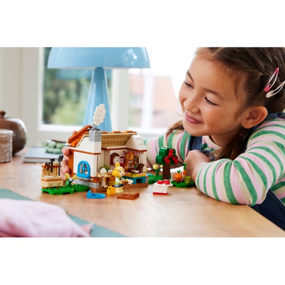LEGO® Animal Crossing Isabelle's House Visit (77049) image 3