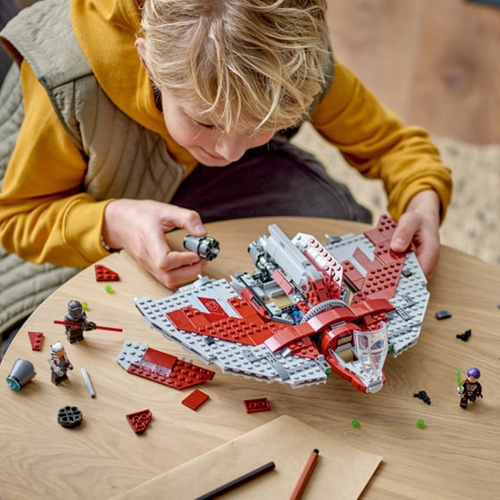 LEGO® Star Wars Ahsoka Tano's T-6 Jedi Shuttle (75362) image 5