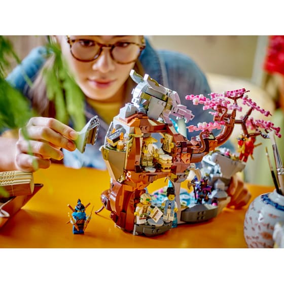 LEGO® Ninjago Dragon Stone Shrine (71819) image 3