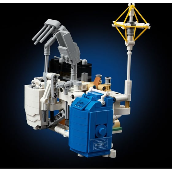 LEGO® Technic NASA Apollo Lunar Roving Vehicle - LRV (42182) image 11