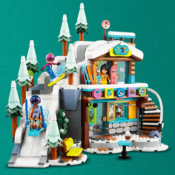 LEGO® Friends Holiday Ski Slope and Café (41756) image 7