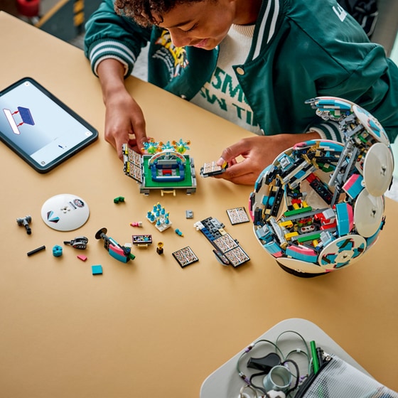 LEGO® Editions Football (43019) image 5