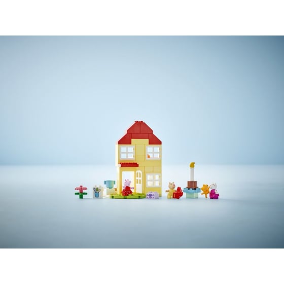 LEGO® Duplo Peppa Pig Birthday House (10433) image 1