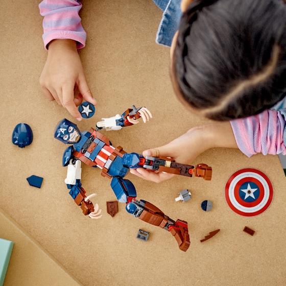 LEGO® Marvel Captain America Construction Figure (76258) image 5