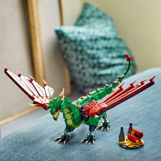 LEGO® Creator Medieval Dragon (31161) image 11