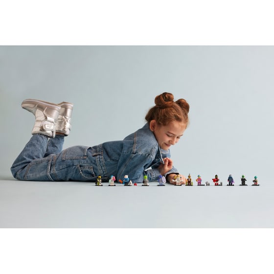 LEGO® Minifigures Series 26 Space (71046) image 13
