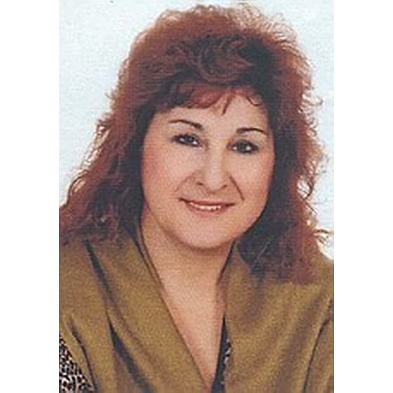 Χρωματιστά καλοκαίρια στην ταβέρνα της θείας Μαρίας image 1