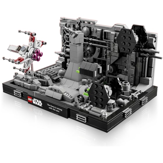 LEGO® Star Wars Death Star™ Trench Run Diorama (75329) image 3